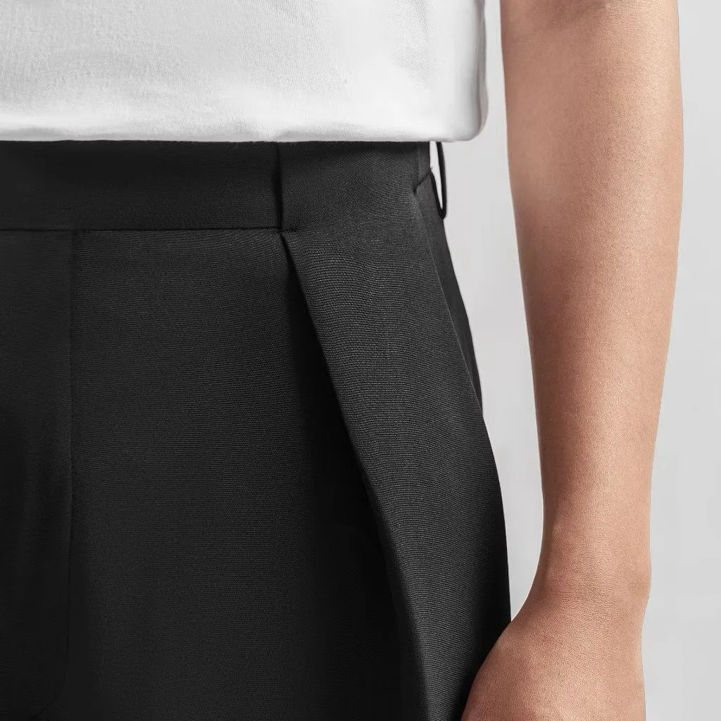 Black Neu Pleated Wide Pant