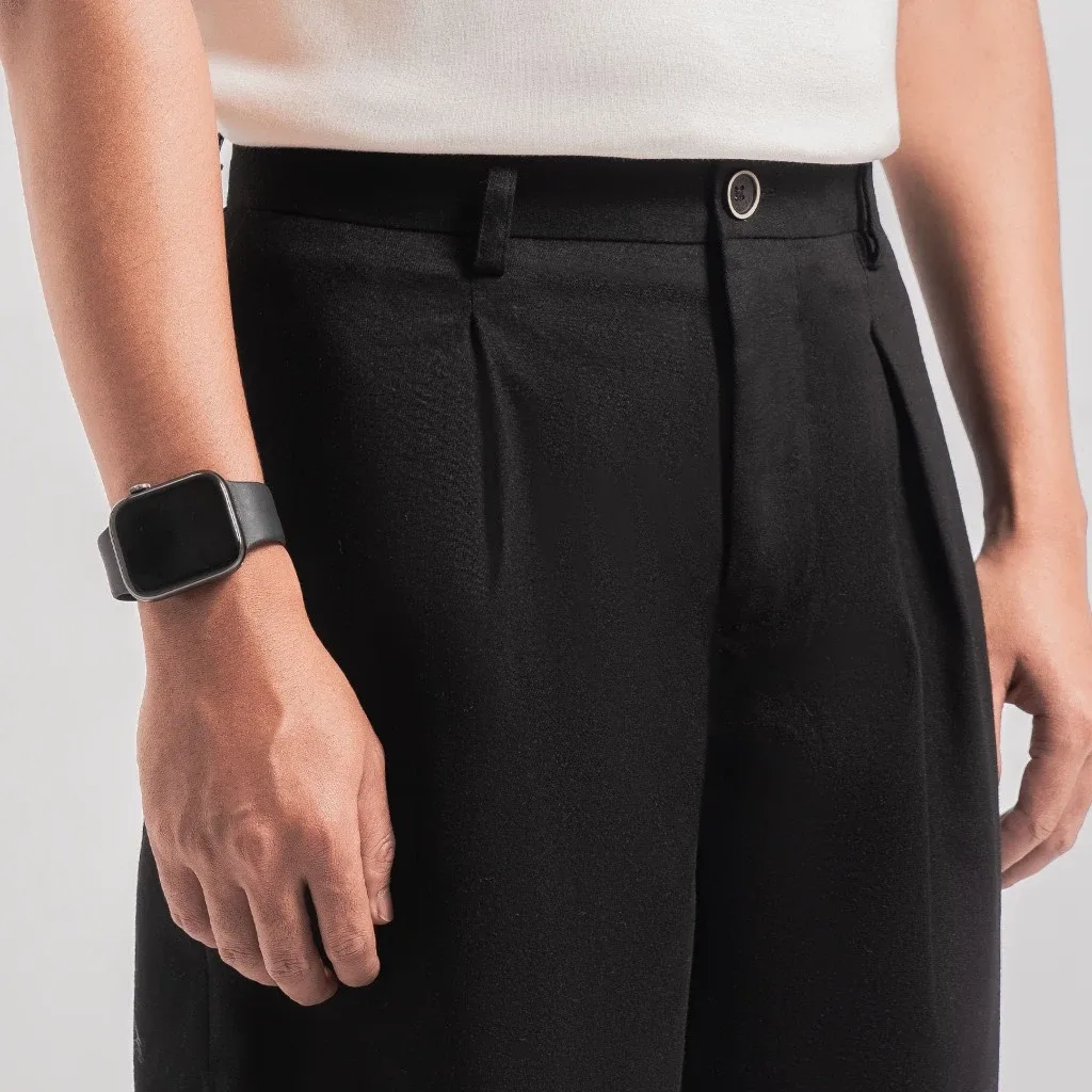 Black Barrel Pant