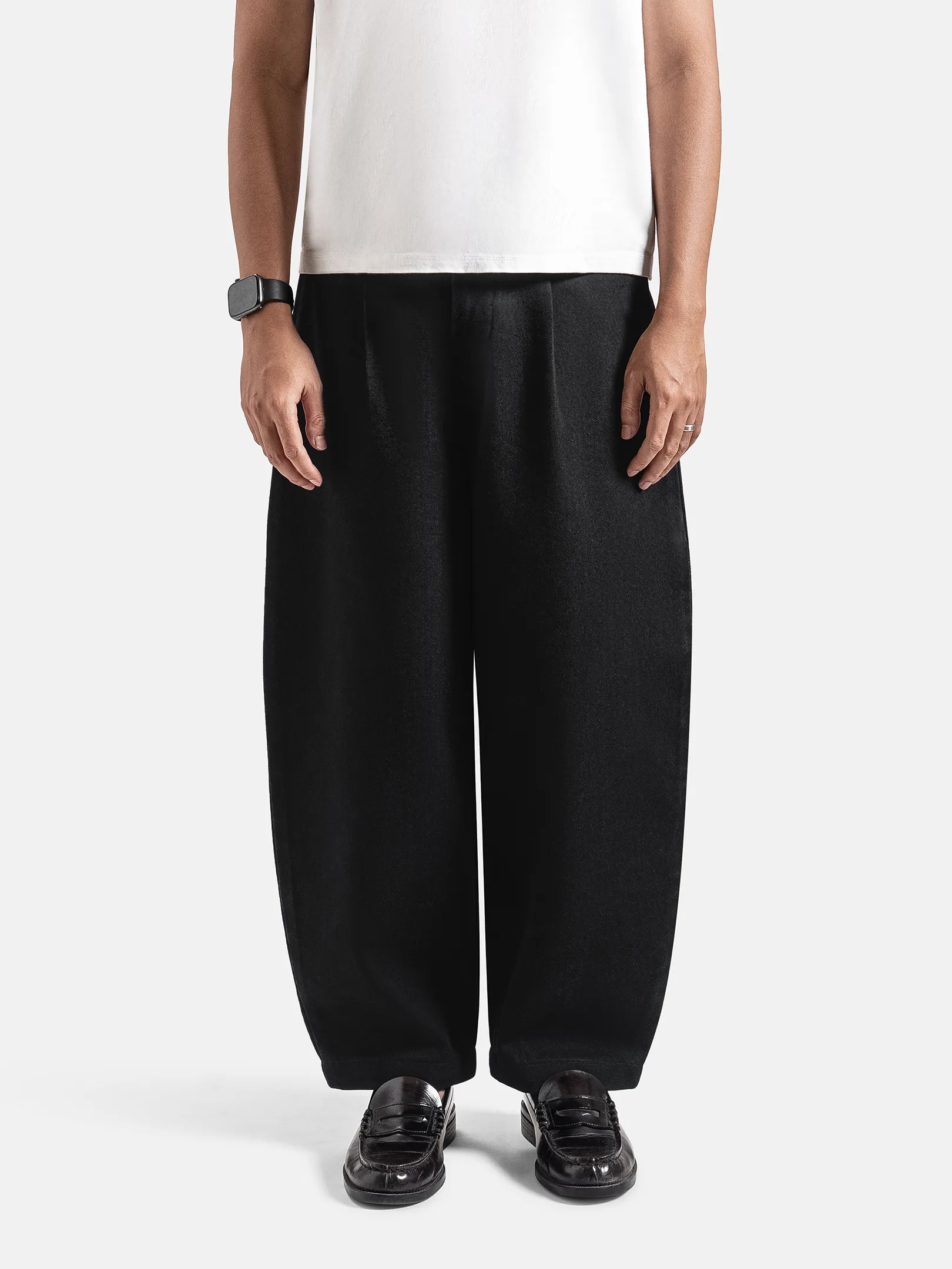 Black Barrel Jeans Pant